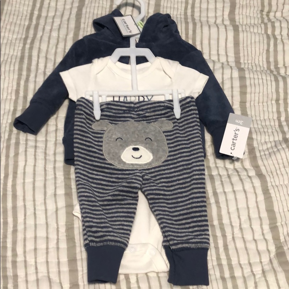 New with tags Carter’s 3 piece set
